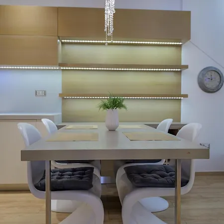 The View Luxury Center * Sarande