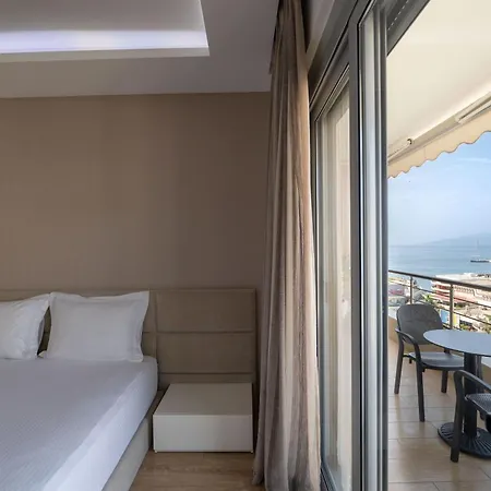 The View Luxury Center Apartment