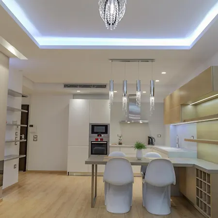 The View Luxury Center Apartment