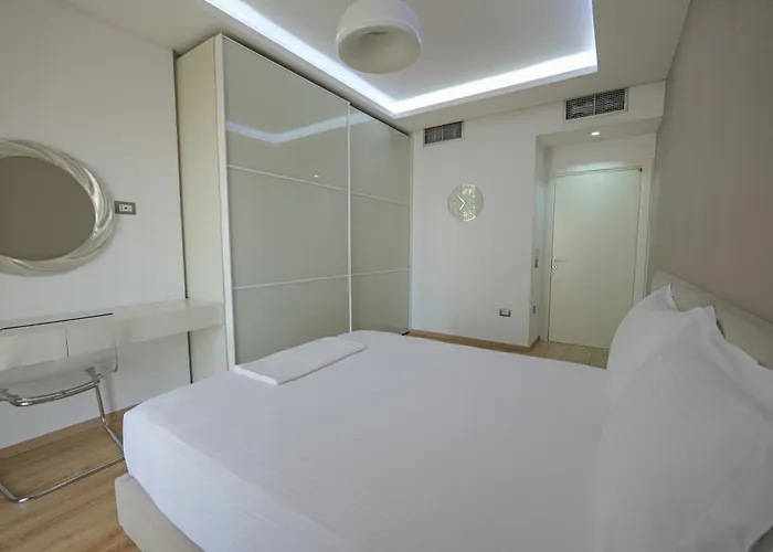 The View Luxury Center Apartment