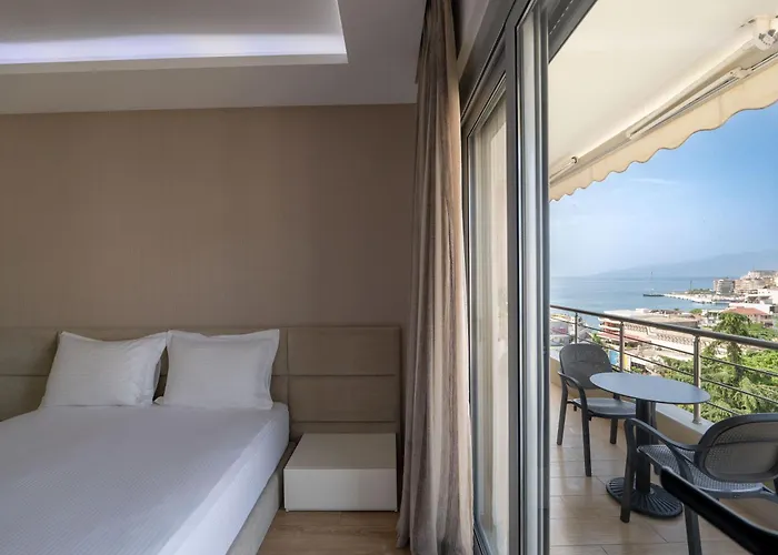 The View Luxury Center Apartment